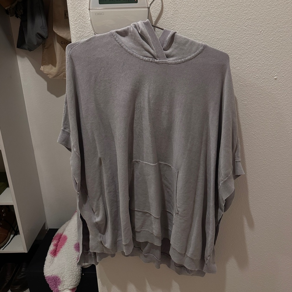 BAREFOOT DREAMS PONCHO